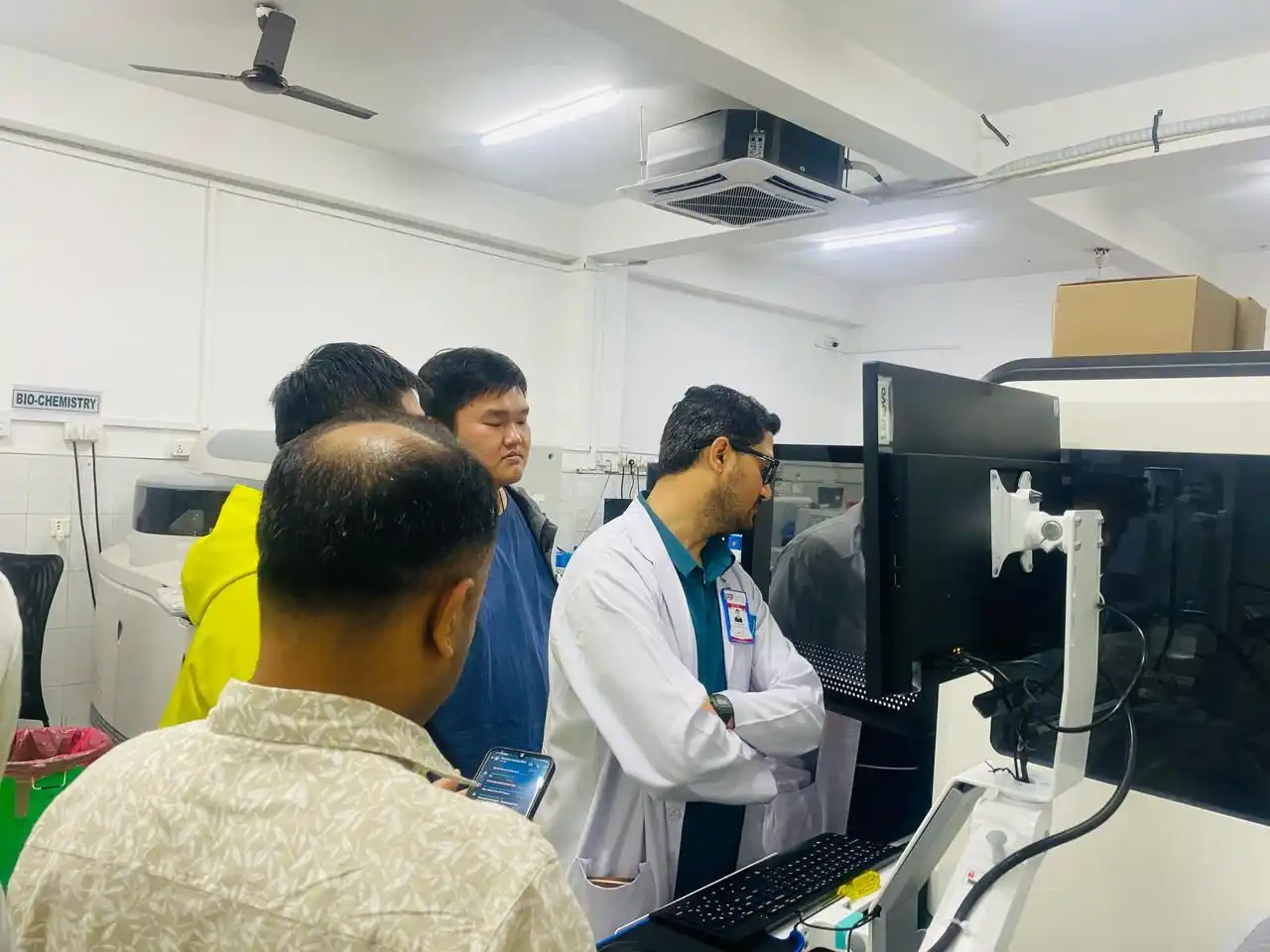 medlab-support-exhibition-2. MAGICL-6200-exhibition